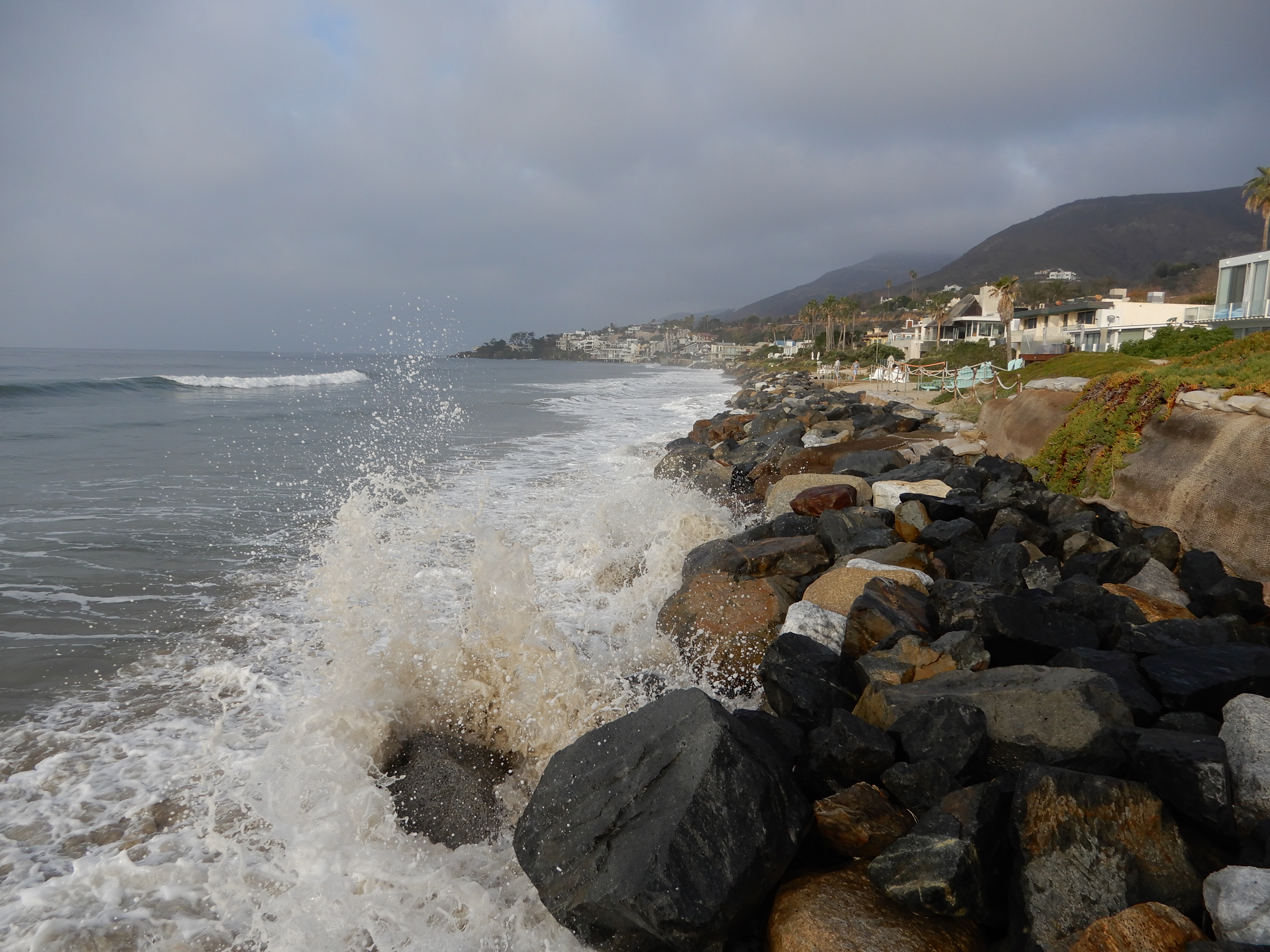 waves crashing on Broad Beach